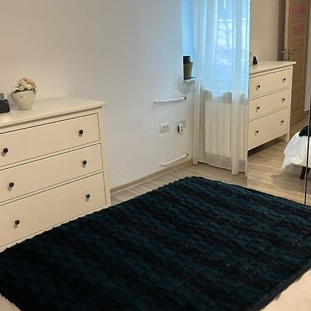 Apartament Popescu Călimăneşti Екстериор снимка